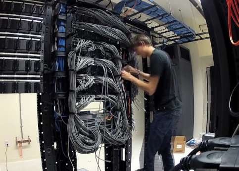 机柜理线应该怎么理线 机柜理线技巧有哪些